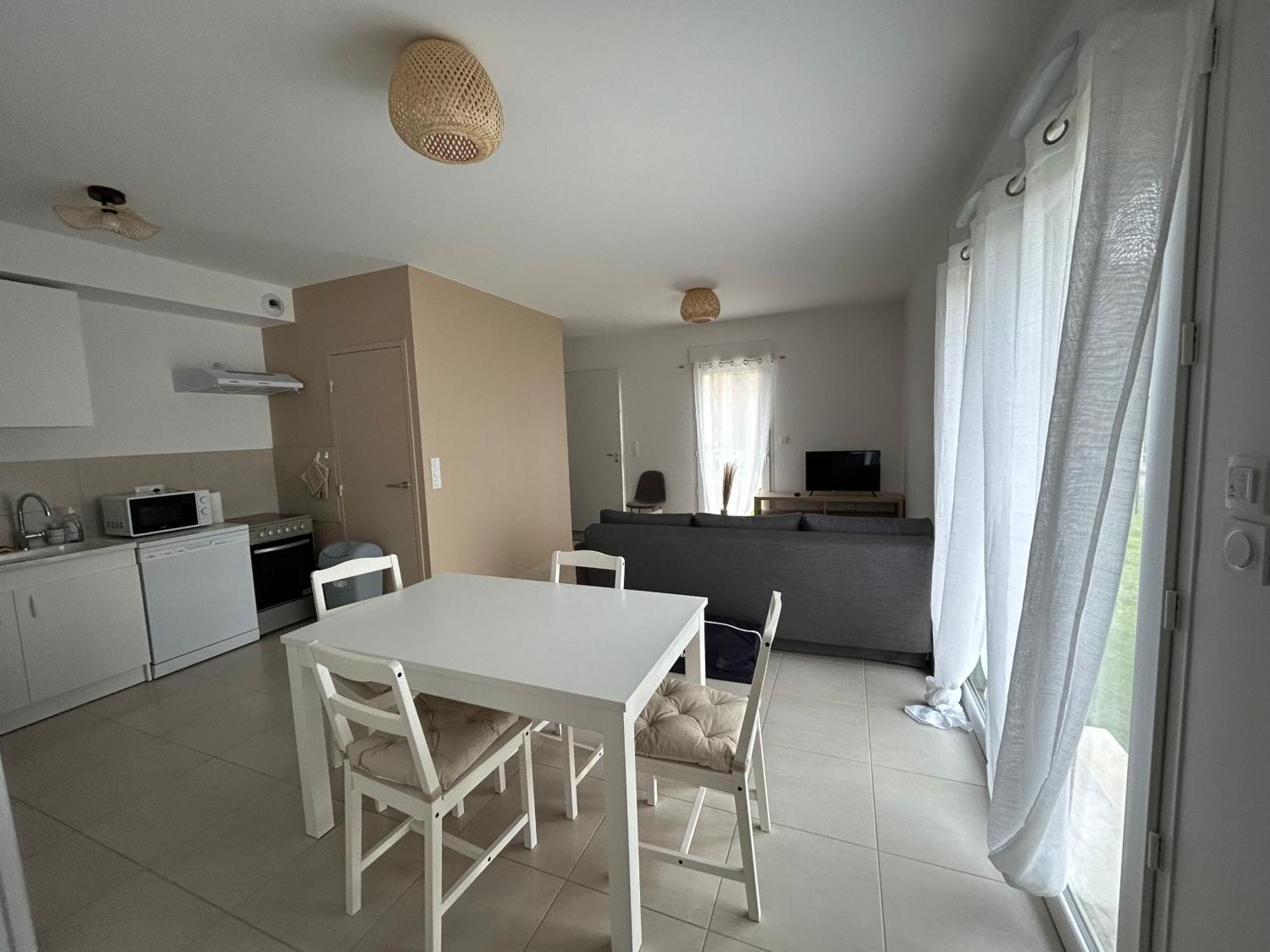Appartement Avec Jardin Chateauneuf-de-Galaure Luaran gambar